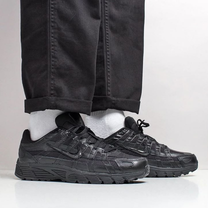 NIKE P6000